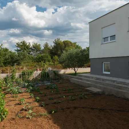 Karla - Zadar Vila