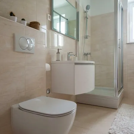 Karla - Zadar * Debeljak