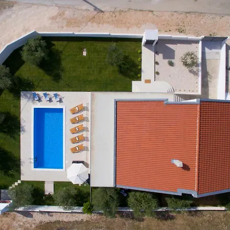Karla - Zadar Villa *