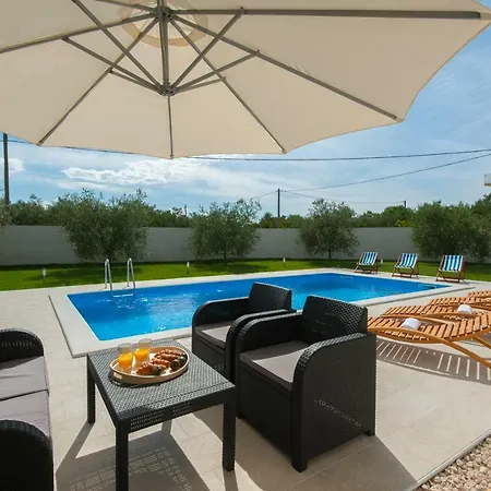 Karla - Zadar Villa *