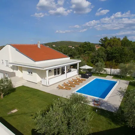 Karla - Zadar Villa