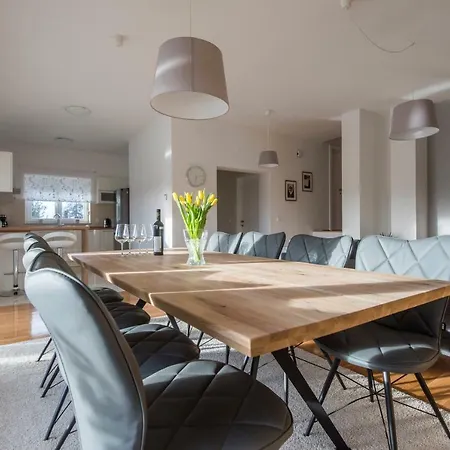 Karla - Zadar Villa Debeljak