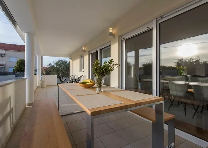 Karla - Zadar Villa Debeljak