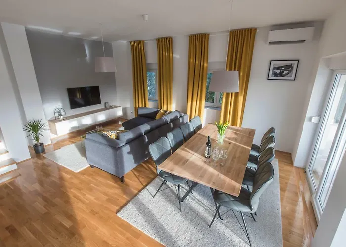 Karla - Zadar Villa Debeljak