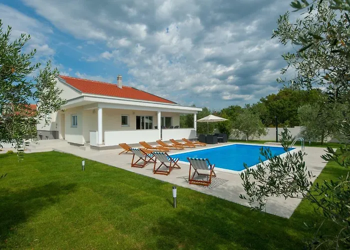 Karla - Zadar * Debeljak